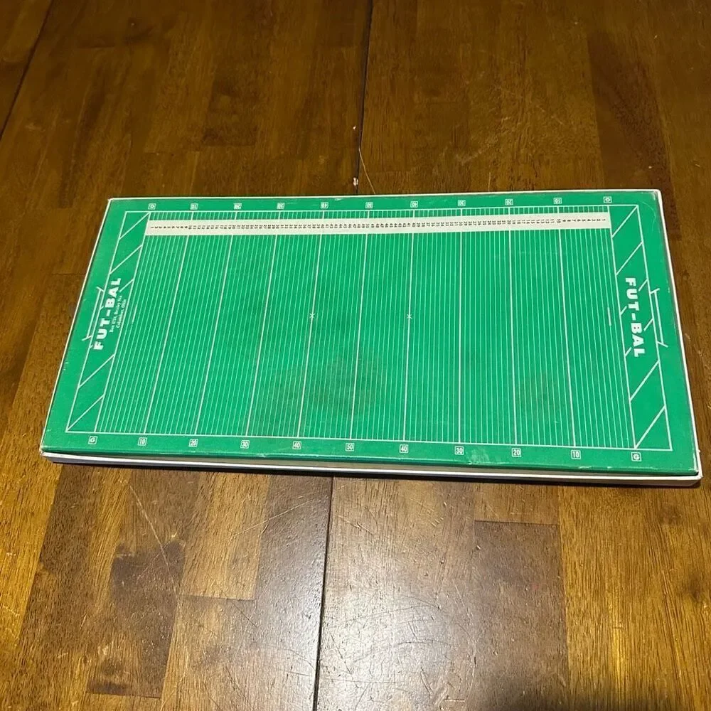 Vintage 1958 Play FUT-BAL Football Card Board Game Complete USA